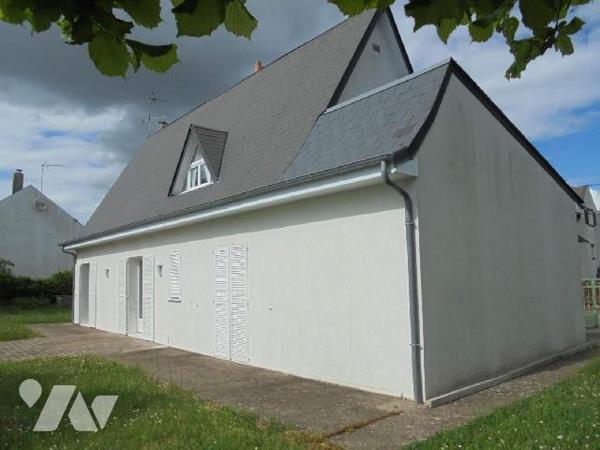 Pavillon à Beaugency, Loiret (45), en bon état d'entretien, situé dans le quartier très recherc...