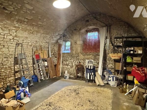 Maison de caractère de 225 m² au coeur du village historique de Saint-Loup-Lamairé