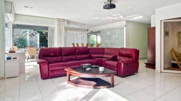 Coup de cœur de l'agence. Maison de plain-pied 165 m²