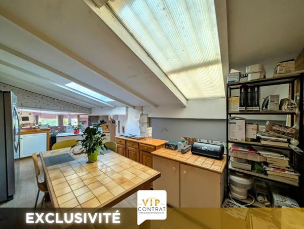 GARANTIE 12 MOIS INCLUS ! Maison de ville avec garage et grand jardin !