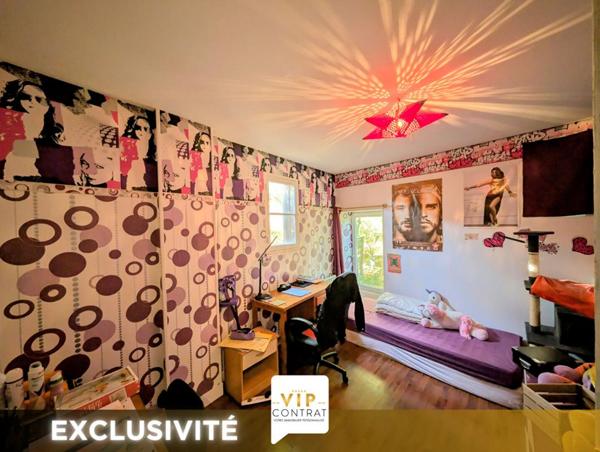 GARANTIE 12 MOIS INCLUS ! Maison de ville avec garage et grand jardin !