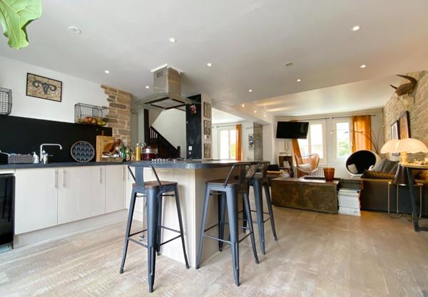 CHARTRES Centre-ville sur secteur Gabriel Péri, Maison de ville idéale grande famille avec beau jardin