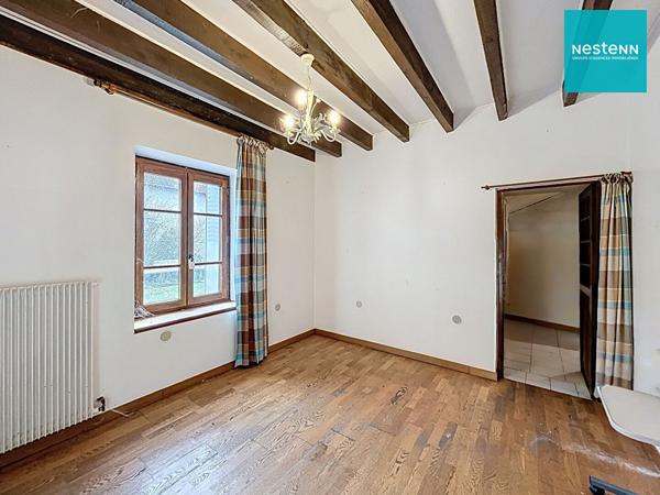 SAINT PAUL D'UZORE 42600 - Environnement calme - Maison 120 m² à rénover - Terrain 4300 m²