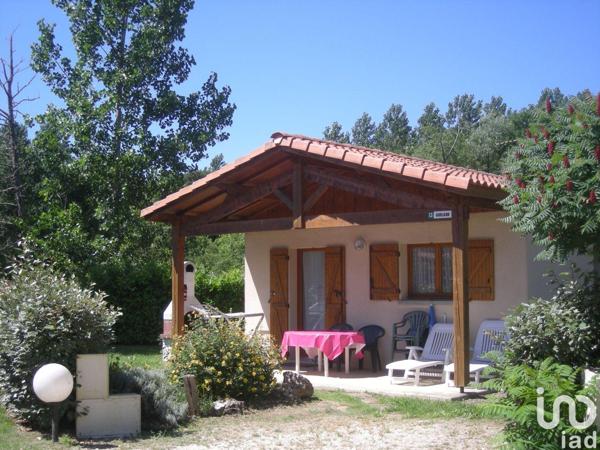 Camping à vendre 50 000 m² Estang