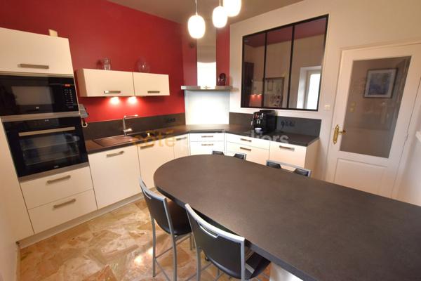 Vente Maison181 m² - 7 Pièces - PLOUDANIEL (29260)