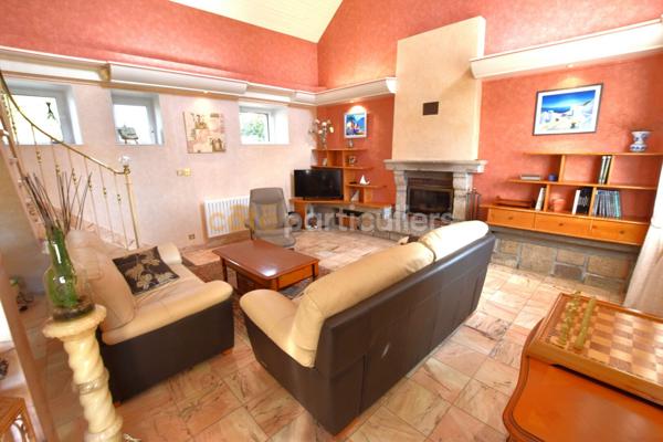 Vente Maison181 m² - 7 Pièces - PLOUDANIEL (29260)