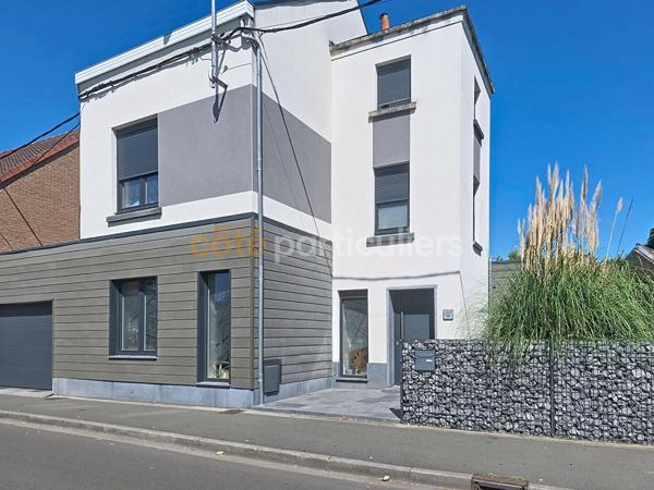 Vente
                Maison152 m² - 4 Pièces -
                    ARMENTIERES (59280)