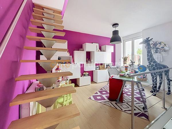 Vente
                Maison152 m² - 4 Pièces -
                    ARMENTIERES (59280)