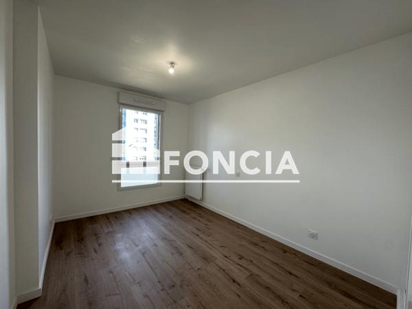 Location Appartement 3 pièces 80.66 m² - 48 RUE DU 19 MARS 1962 Rennes 35000