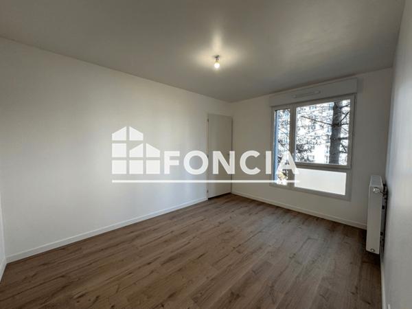 Location Appartement 3 pièces 80.66 m² - 48 RUE DU 19 MARS 1962 Rennes 35000