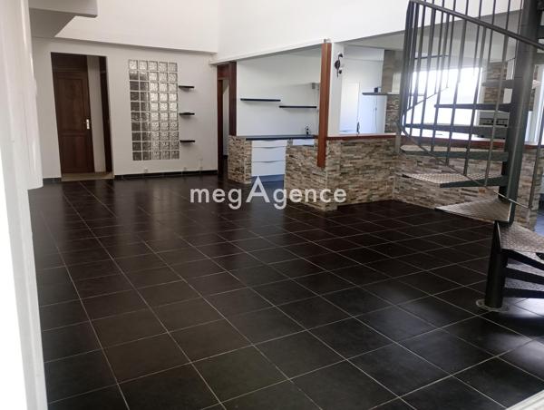 Maison à CAYENNE, 97300 - 4 pièces 165m²