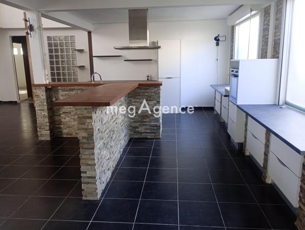 Maison à CAYENNE, 97300 - 4 pièces 165m²