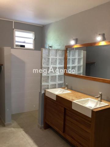 Maison à CAYENNE, 97300 - 4 pièces 165m²