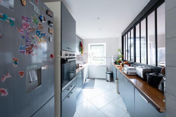 Maison de ville en triplex avec garage !