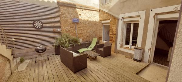 MAZERES BELLE ET GRANDE MAISON DE VILLE AVEC TERRASSE