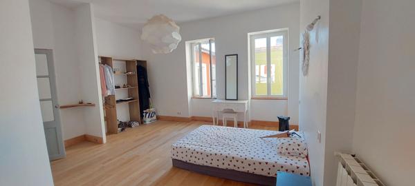 MAZERES BELLE ET GRANDE MAISON DE VILLE AVEC TERRASSE