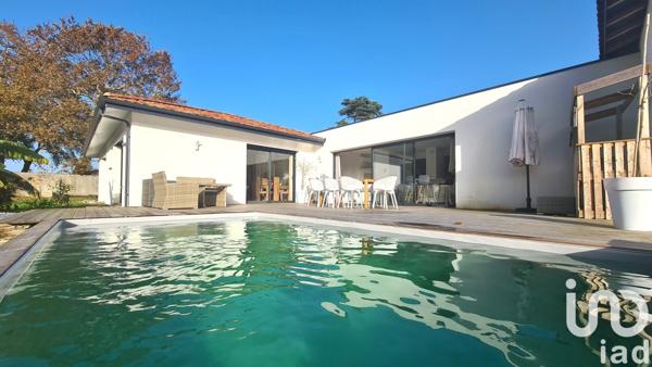 Maison 5 pièces de 163 m² à Azur (40140)