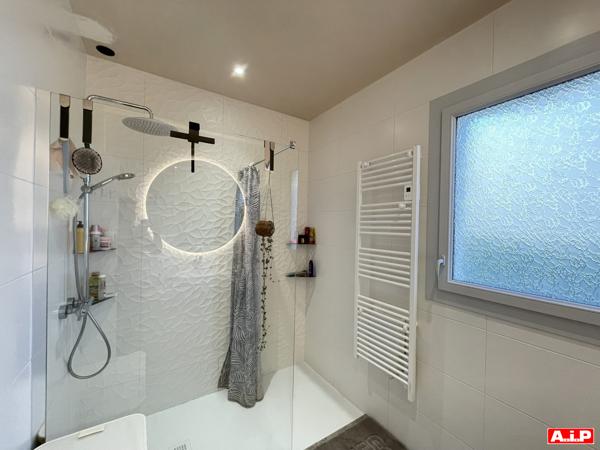 PLAIN-PIED RÉNOVÉ  – 4 CHAMBRES