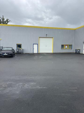 A LOUER - Local d'activité 370 m2 - NORD de NANTES