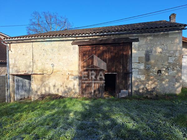 À vendre : Ferme à rénover à Montpon-Ménestérol
