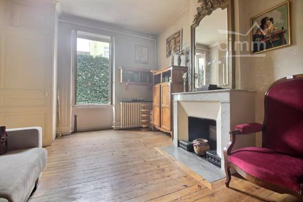 🏡 À vendre – Maison de caractère à Roussillon