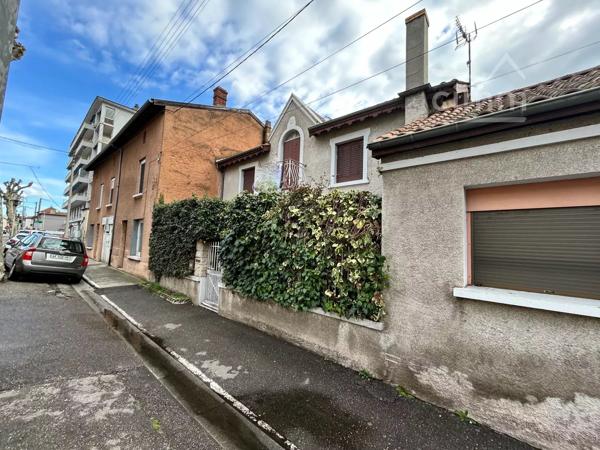 🏡 À vendre – Maison de caractère à Roussillon