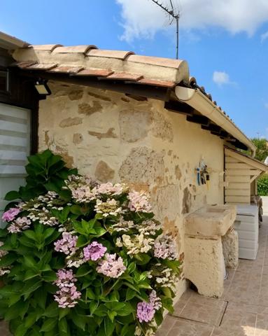 Bergerac Pécharmant – Maison en pierre avec piscine et jardin facile d’entretien