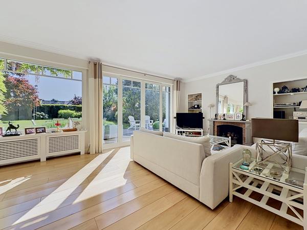 SUPERBE VILLA ENTIEREMENT REHABILITEE
