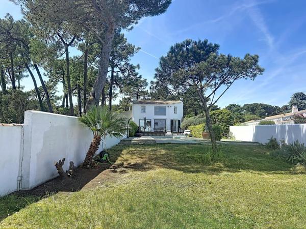 VILLA D’EXCEPTION AVEC VUE MER PANORAMIQUE, 4 CHAMBRES, PISCINE ET GARAGE