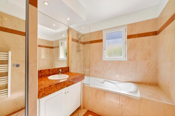 Vente Appartement de luxe Marseille 7 4 Pièces 115 m²