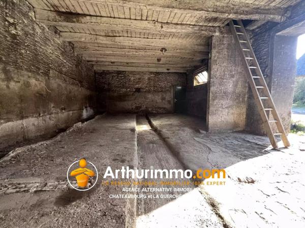 Vente                                                      Ferme
                        
                     5 pièces                      135 m2                     à Saint-Didier