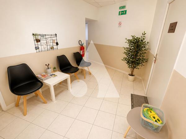 Local d'activité 91.2 m2