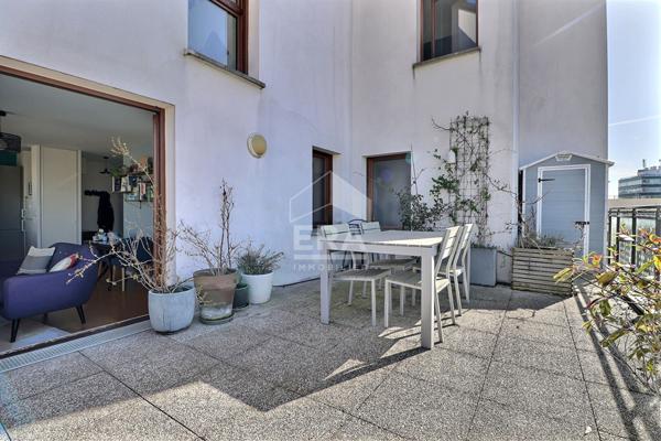 Duplex d'exception au dernier étage, Vue canal, terrasses et prestations haut de gamme