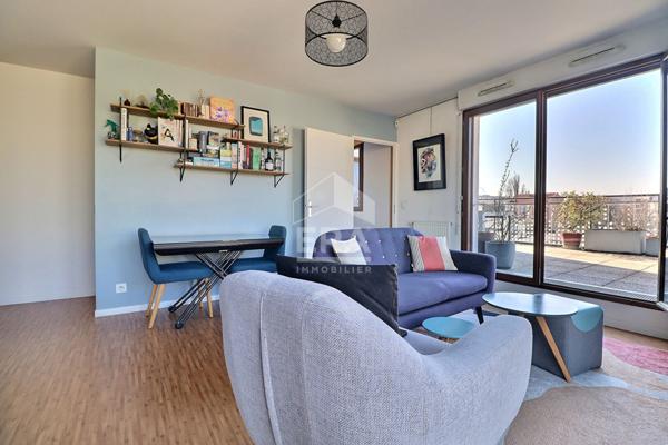 Duplex d'exception au dernier étage, Vue canal, terrasses et prestations haut de gamme