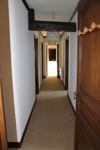 A 25 mn d'AUTUN - à ARLEUF (58) Maison de caractère avec garage et cour.