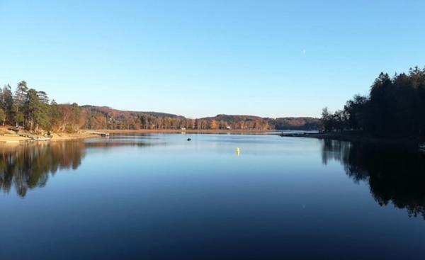A 25 mn d'AUTUN - à ARLEUF (58) Maison de caractère avec garage et cour.
