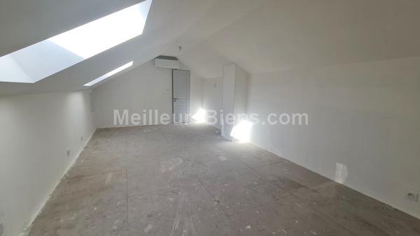 MAISON NEUVE SUR SEMI NIVEAU