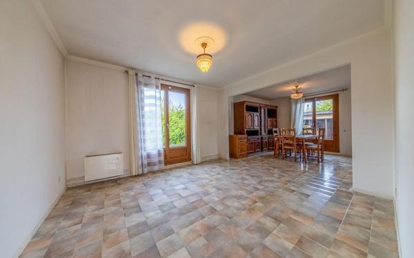 Maison à vendre    5 pièces • 120 m2 Marly