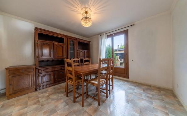 Maison à vendre    5 pièces • 120 m2 Marly