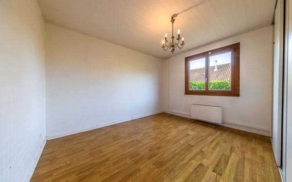 Maison à vendre    5 pièces • 120 m2 Marly