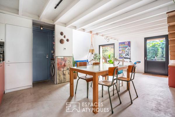 Maison d’architecte intimiste avec jardinet privatif