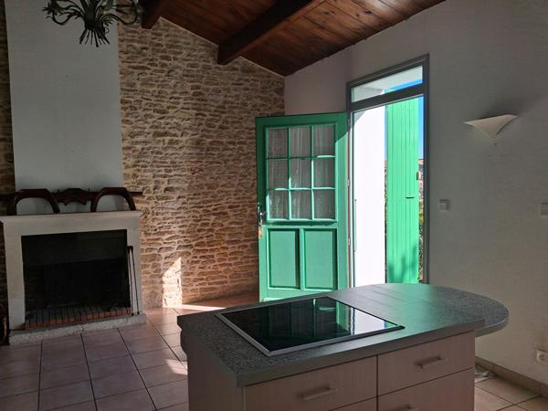 PURE MAISON OLÉRONNAISE FIN XIX - CHARME ET AUTHENTICITÉ AU COEUR DE CHAUCRE