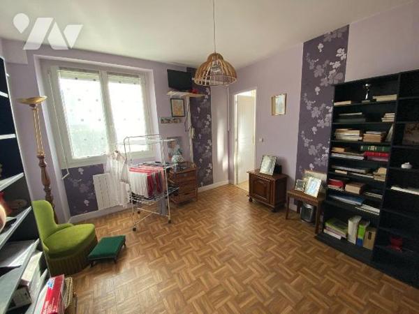 A vendre à Pleaux, au coeur d'un lotissement verdoyant, à proximité immédiate des commerces et ...