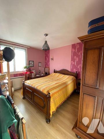 A vendre à Pleaux, au coeur d'un lotissement verdoyant, à proximité immédiate des commerces et ...