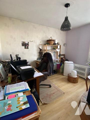 A vendre à Pleaux, au coeur d'un lotissement verdoyant, à proximité immédiate des commerces et ...