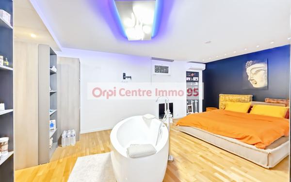 Maison à vendre    7 pièces •  Argenteuil