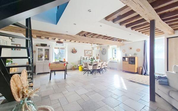 Maison à vendre    5 pièces • 155 m2 Ingré