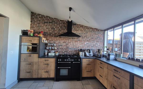 Maison à vendre    5 pièces • 155 m2 Ingré