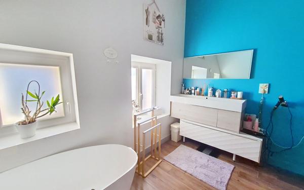 Maison à vendre    5 pièces • 155 m2 Ingré