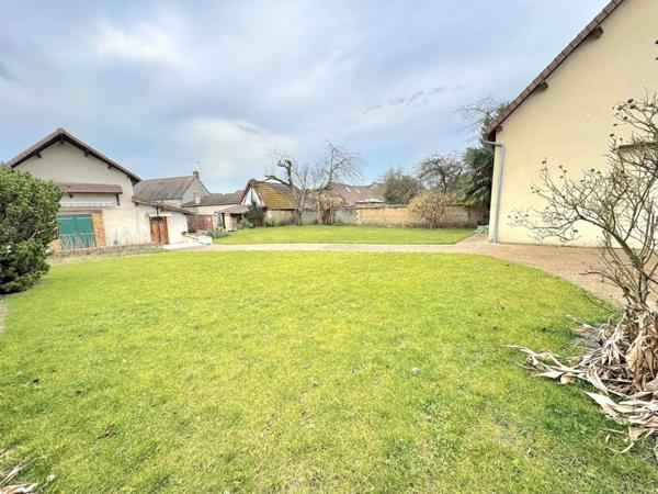 Ensemble immobilier  2 maisons : Maison 165 m2  et 80 m2  Gasny 27620 - 4 chambres- 976 m2 Terrain